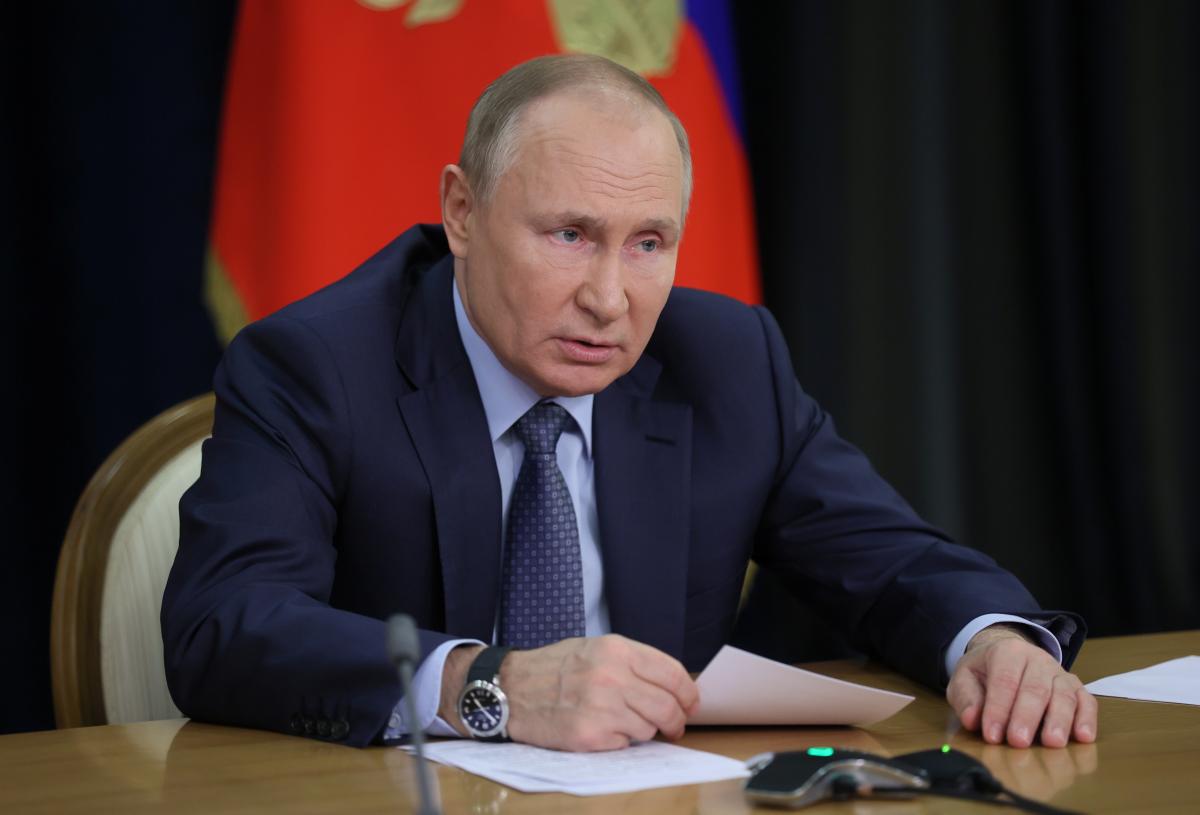 Володимир Путін негативно схарактеризував питання про те, чи збирається Москва нападати на Київ / фото REUTERS