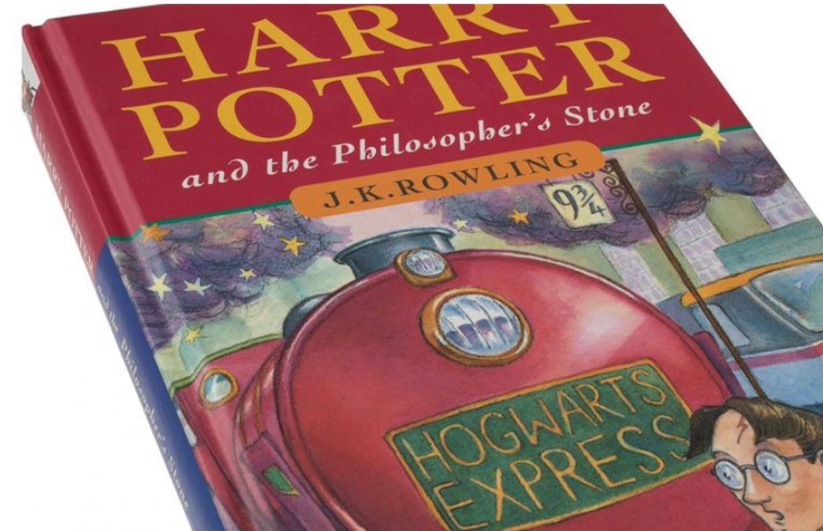 Первое издание книги "Гарри Поттер и философский камень" продали на аукционе / фото heritageauctions