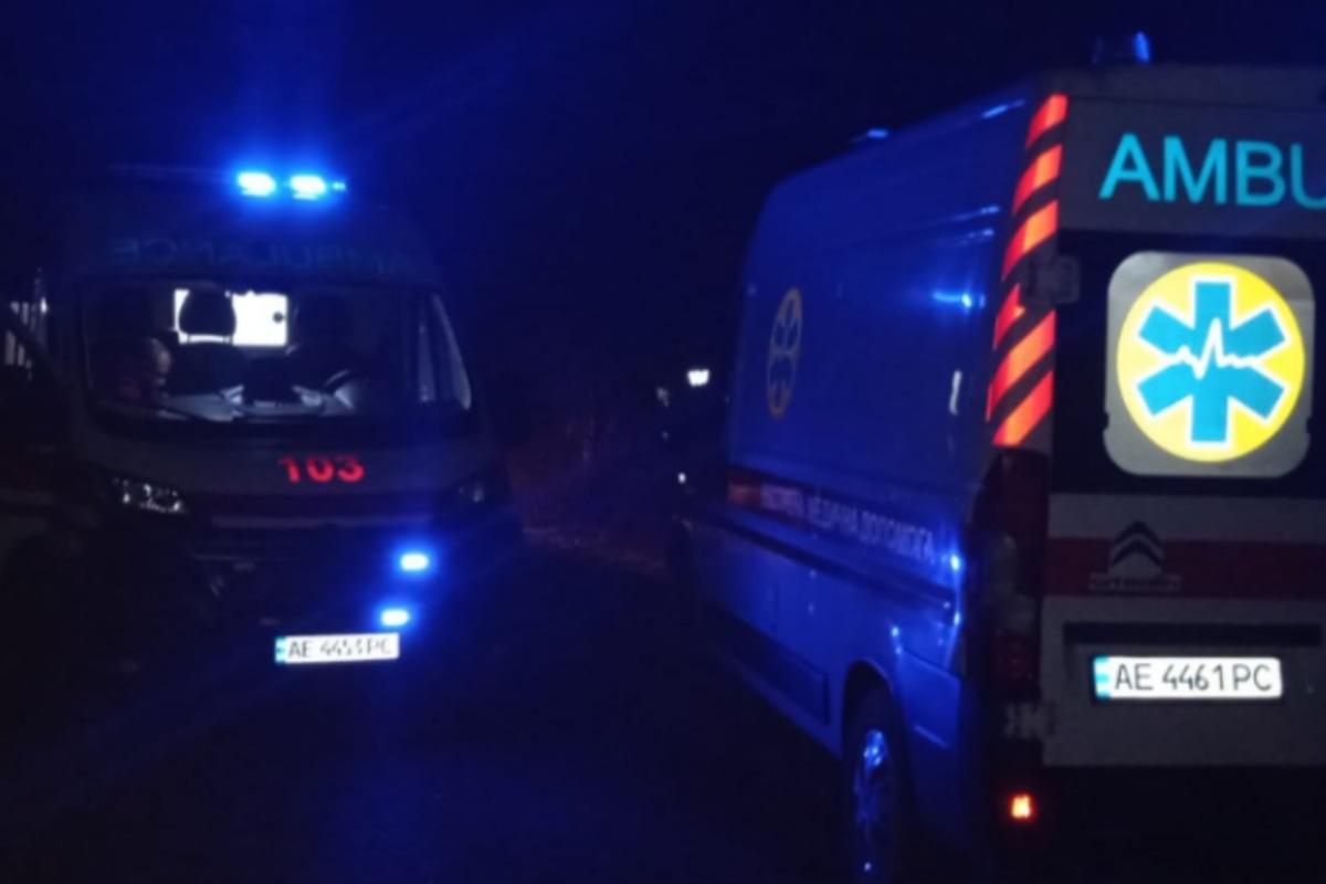 На Дніпропетровщині в ДТП загинув чоловік, постраждали діти / фото dsns.gov.ua На Дніпропетровщині в ДТП загинув чоловік, постраждали діти / фото dsns.gov.ua