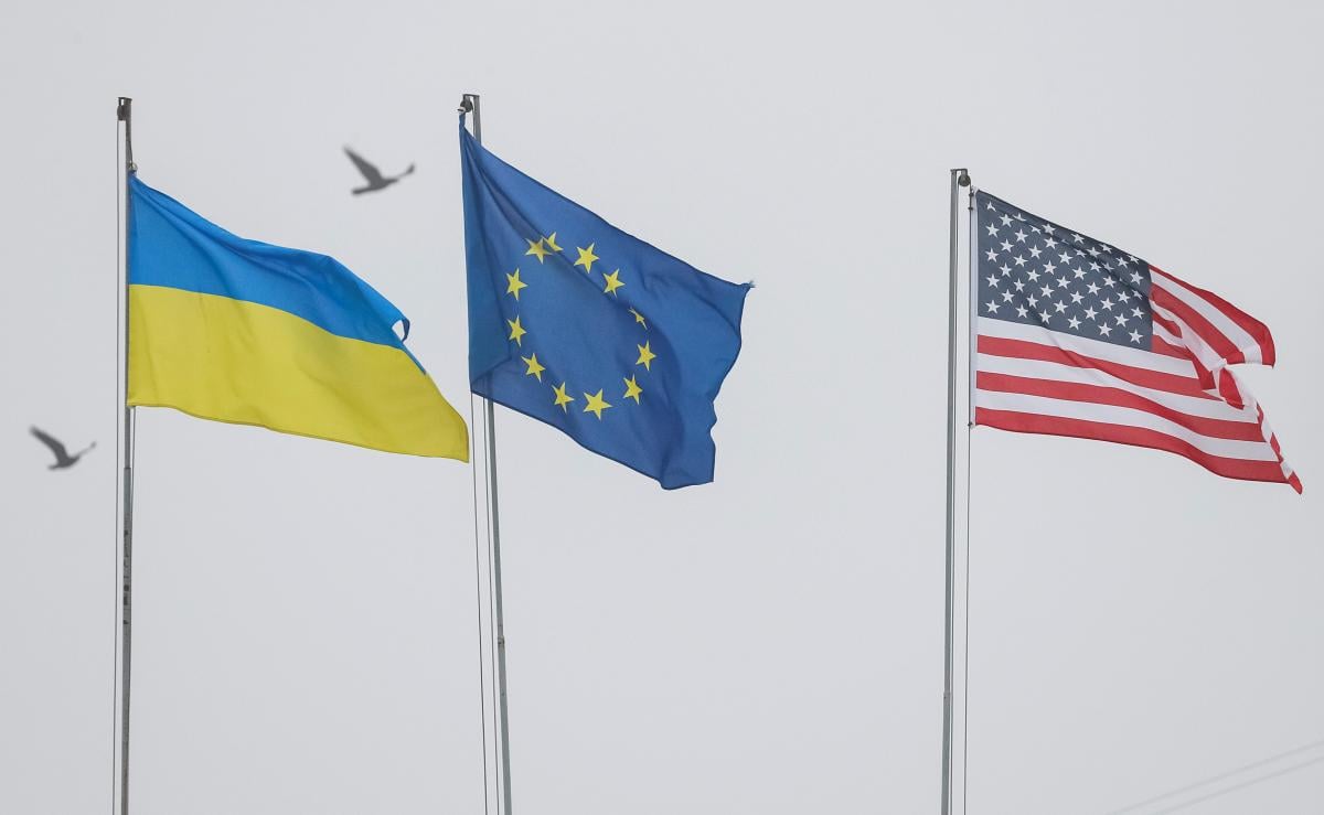 США и Западная Европа усилят санкции против России из-за войны в Украине / фото REUTERS