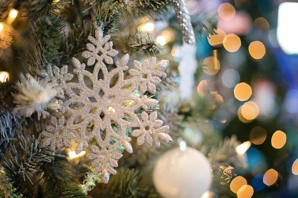Как вырезать простую снежинку / pixabay.com Как вырезать простую снежинку / pixabay.com