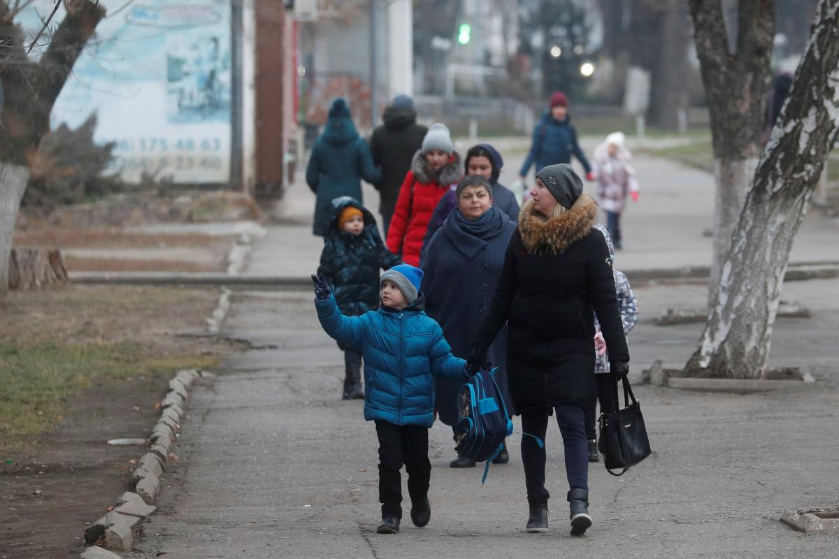 З 19 грудня вакциновані українці зможуть витрачати "ковідну" тисячу / фото REUTERS