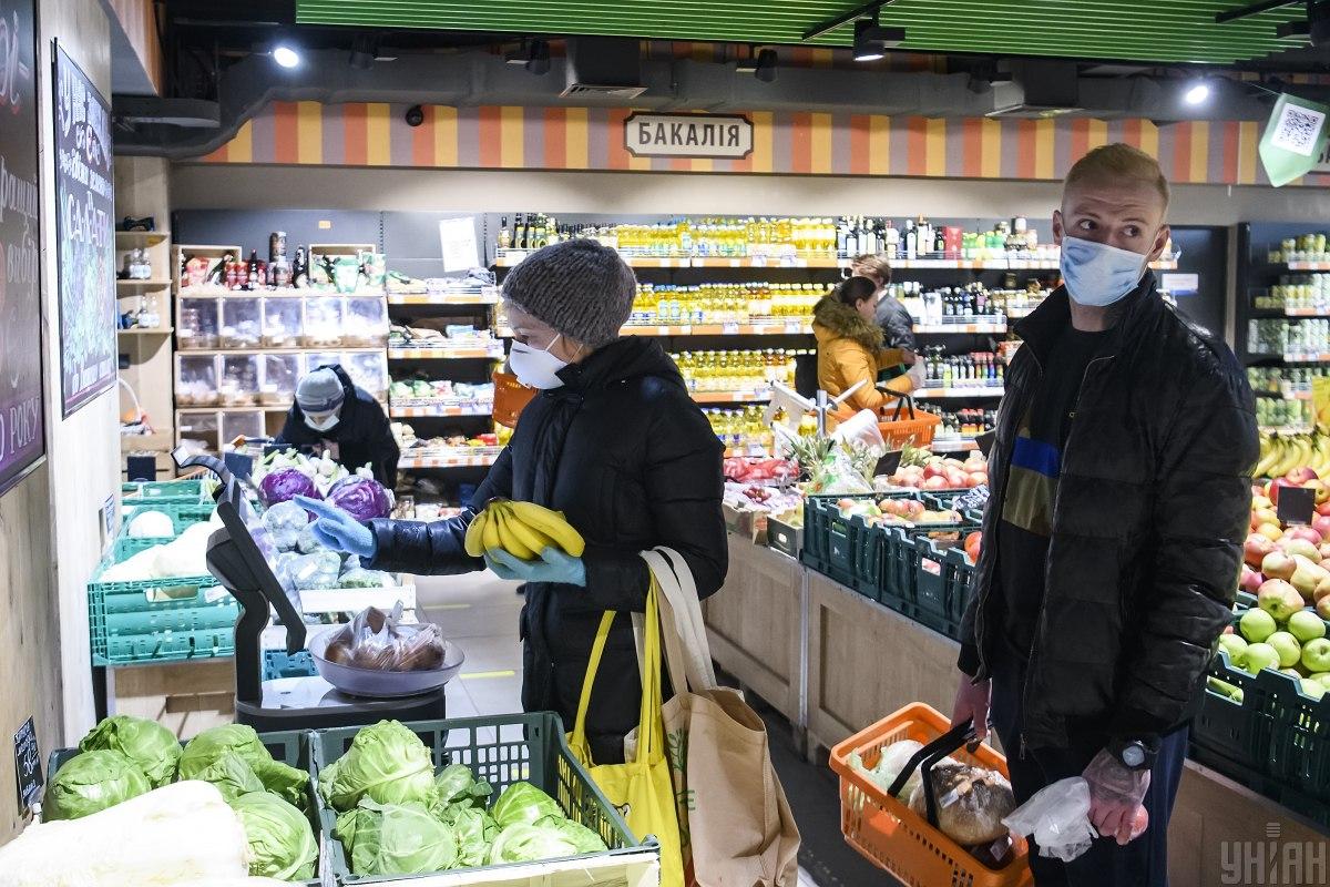 В Україні запровадили державне регулювання цін на низку продуктів / фото УНІАН, Владислав Мусієнко
