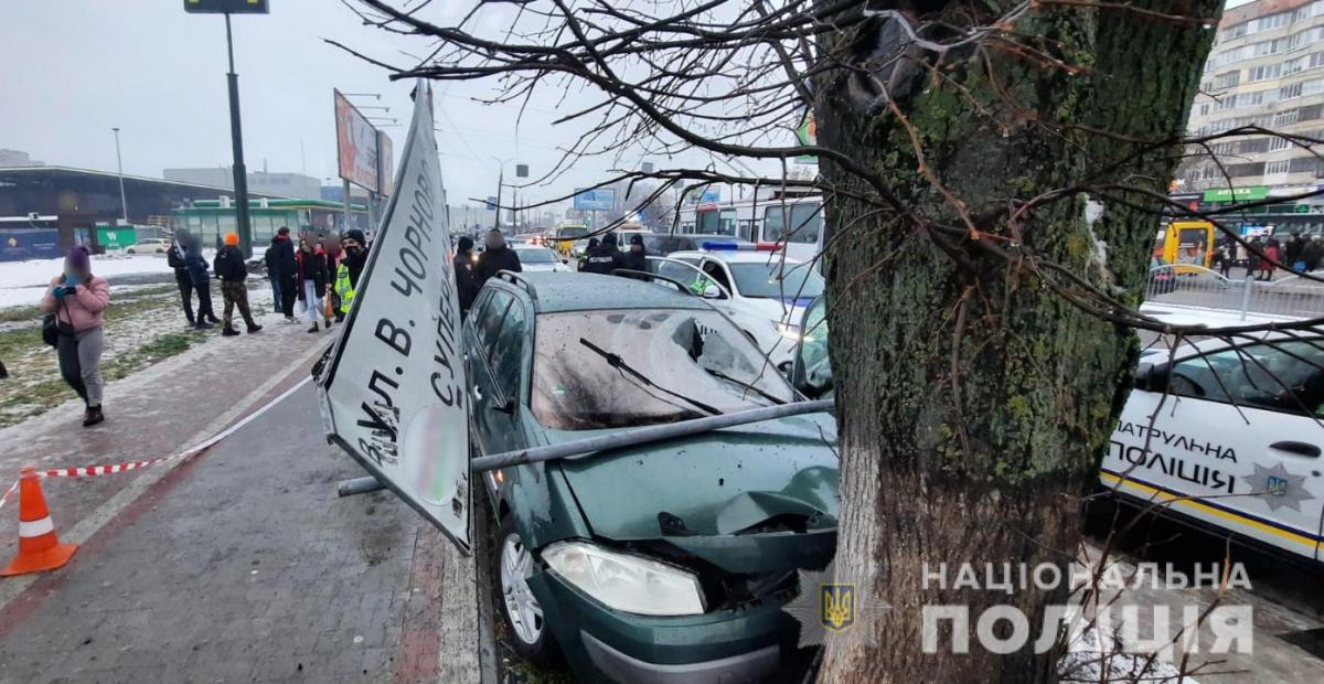 Внаслідок ДТП тілесні ушкодження отримали шестеро людей \ ГУ НП у Волинській області