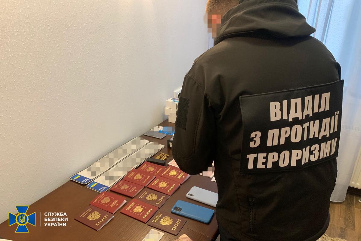 СБУ обезвредила ячейку "ИГИЛ" в Киеве / фото СБУ
