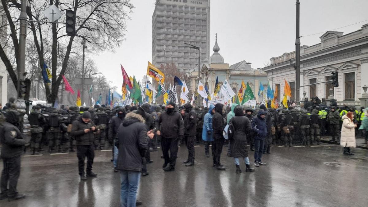 Активисты не планируют расходиться / фото УНИАН / Дмитрий Хилюк