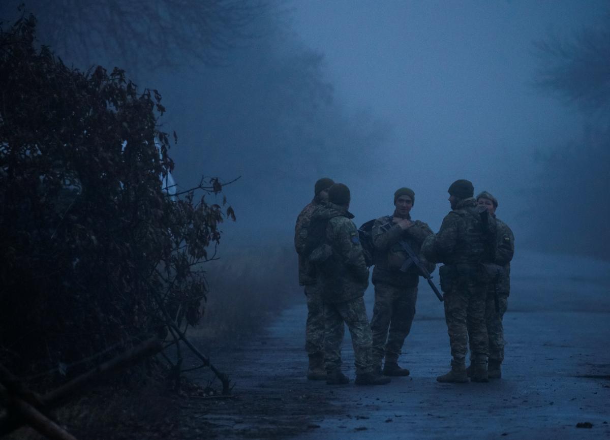 Тяжелые бои сейчас продолжаются на Луганщине / фото REUTERS Тяжелые бои сейчас продолжаются на Луганщине / фото REUTERS