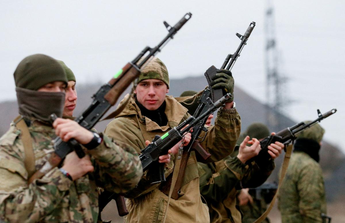 Окупанти на Донбасі можуть обстріляти вірян на Водохреще / ілюстративне фото REUTERS