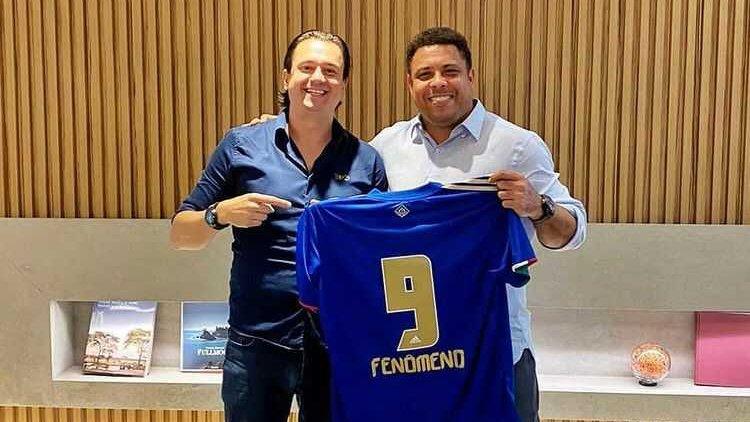 Роналдо стал владельцем клуба / фото ESPN Brazil