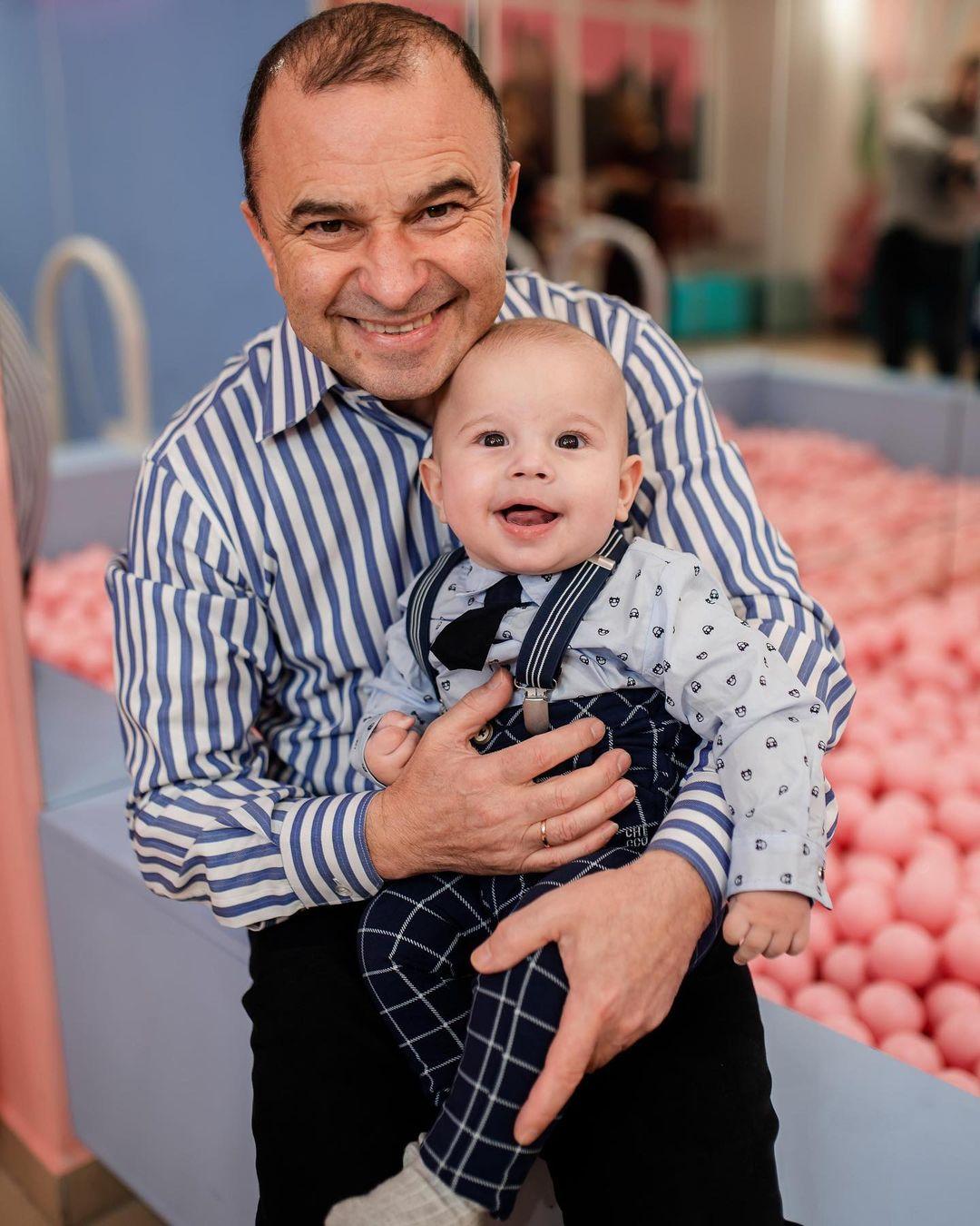 Виктор Павлик с сыном / фото instagram.com/viktorpavlik
