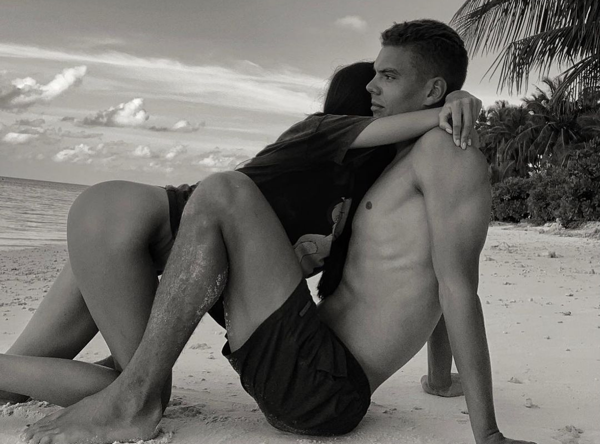 Пара здивувала відвертістю своїх фото з відпочинку / фото Instagram Serhii Chobotenko