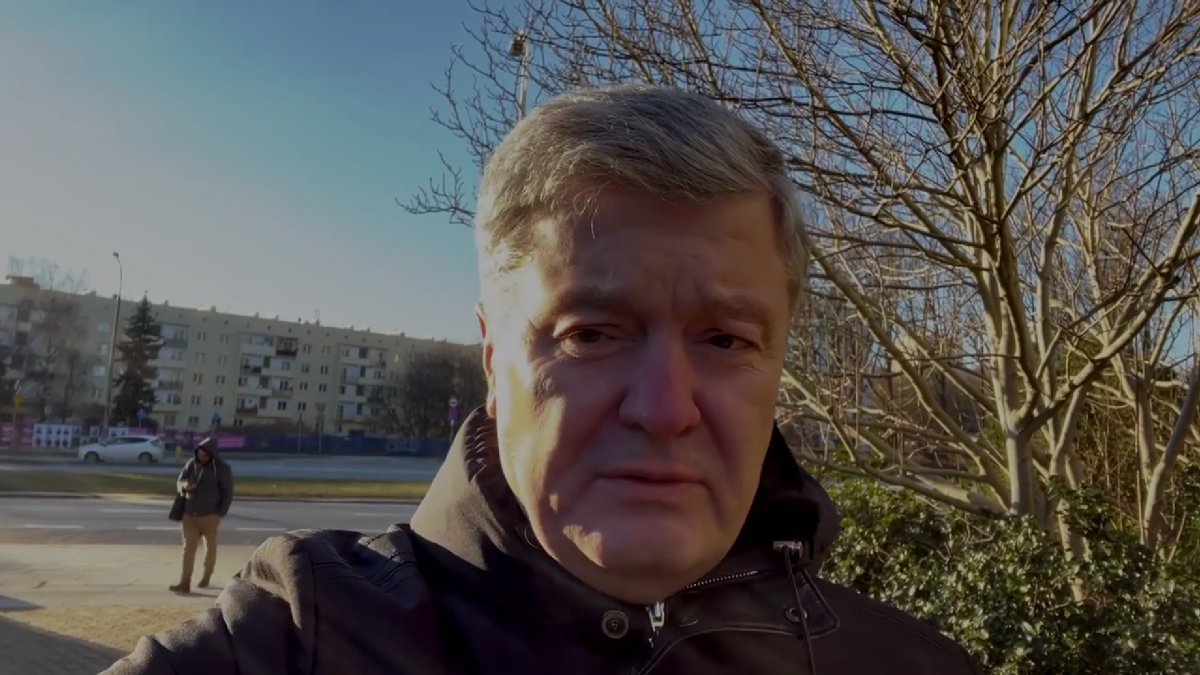 Возвращение Порошенко: спектакль без ареста