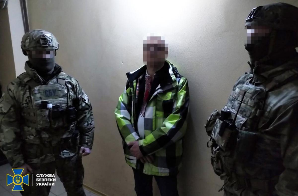 Житель Дніпра назвав себе "президентом України" та створив свій "уряд" / фото прес-служба СБУ Житель Дніпра назвав себе "президентом України" та створив свій "уряд" / фото прес-служба СБУ