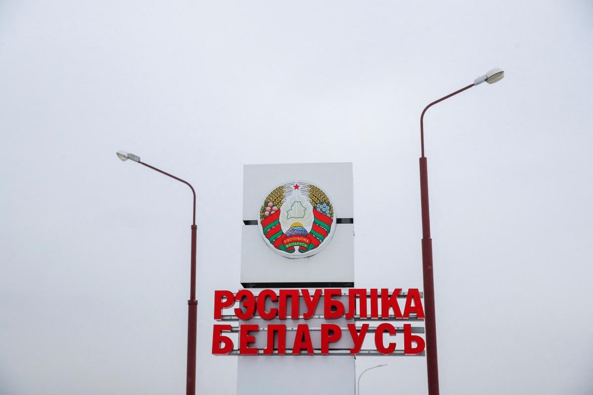 In Belarus, border guards plunder Ukrainian trucks / photo REUTERS