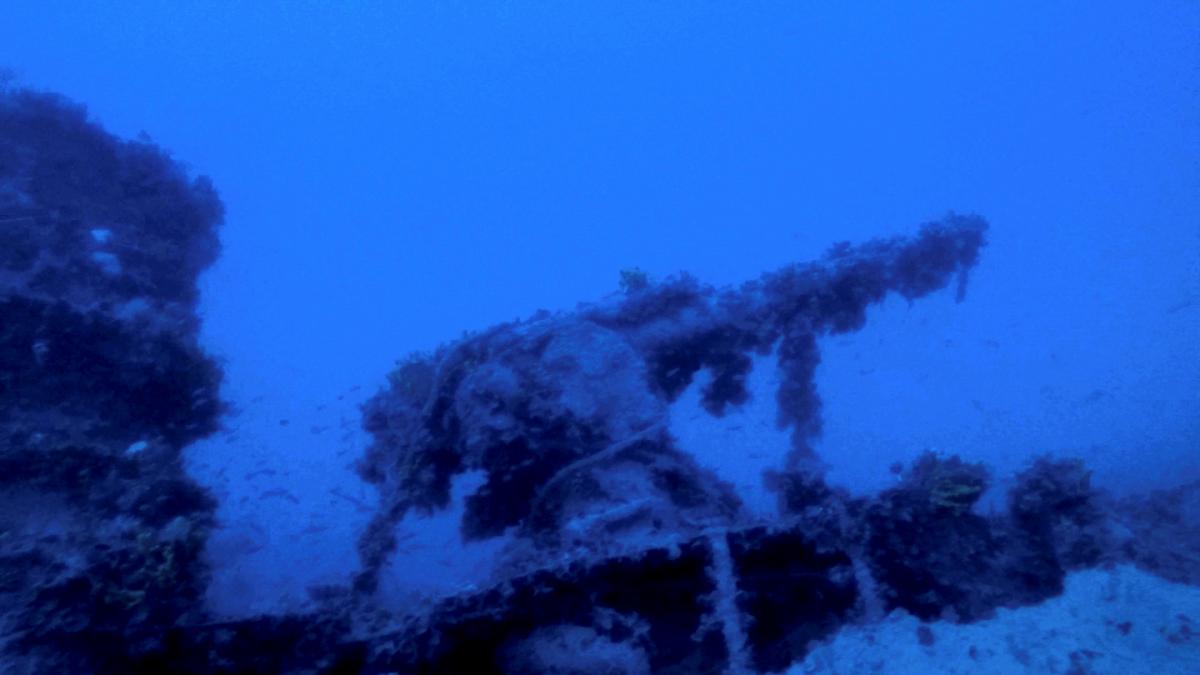 Субмарина пролежала на морському дні 80 років \ фото REUTERS Субмарина пролежала на морському дні 80 років \ фото REUTERS