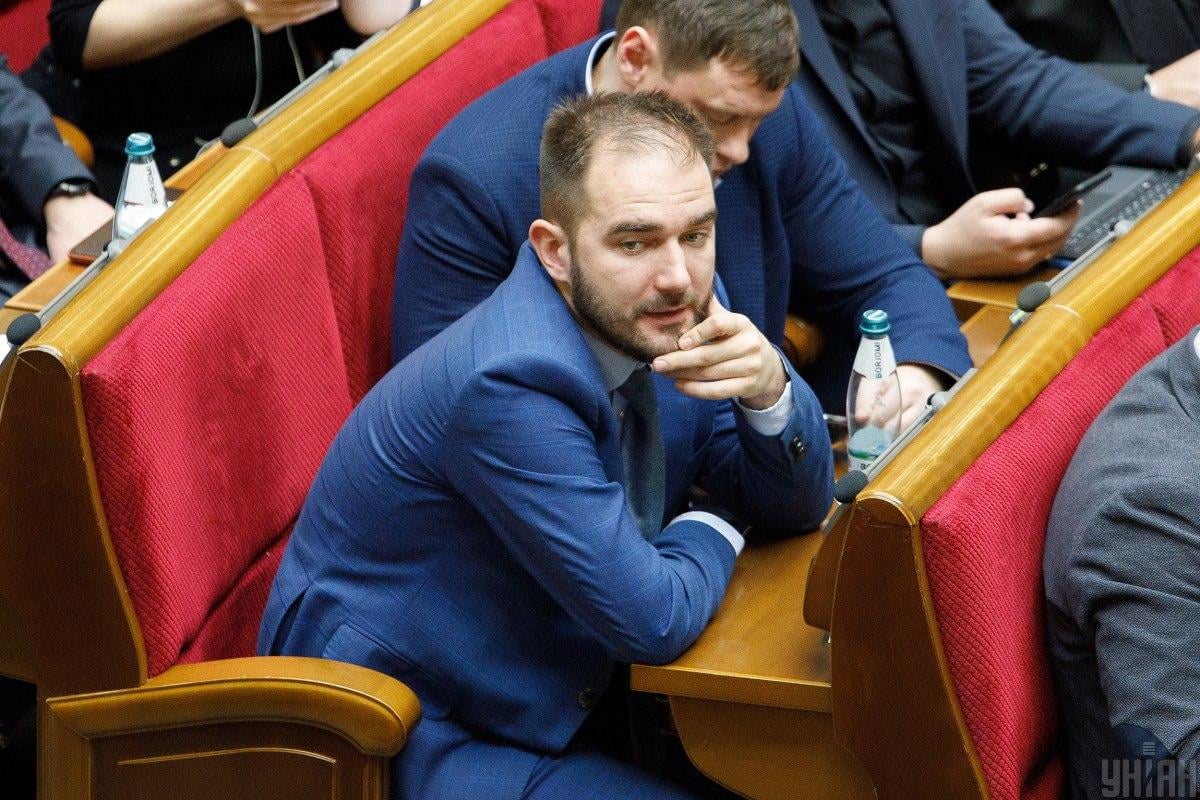 Народного депутата приговорили к 9 годам лишения свободы с конфискацией Народного депутата приговорили к 9 годам лишения свободы с конфискацией