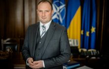 Замглавы МИД Украины Божок подал в отставку