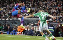 Тренер новый, проблемы старые: Барселона на своем поле сенсационно проиграла скромному сопернику (видео)