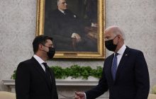 Байден проведет переговоры с Зеленским по итогу разговора с Путиным