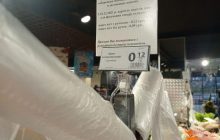 С сегодняшнего дня одноразовые пакеты в магазинах стали платными: сколько они стоят (фото, видео)