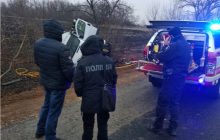 В Луганской области маршрутка с пассажирами вылетела с дороги и перевернулась на бок: есть жертва (фото)