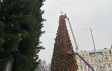 В Киеве нарушили традицию: главную елку страны зажгут не на День святого Николая (фото)