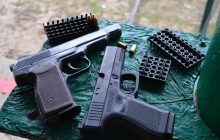 Кива, карма, два ствола: как нацгвардейцы пристреливали бывшие наградные пистолеты депутата