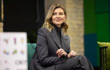 Елена Зеленская показала украинкам, как выглядеть нарядно в костюме