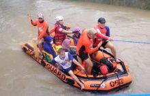 До Філіппін наближається потужний тайфун, швидкість вітру сягає 205 км/год (фото)