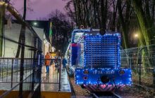 До Дня святого Миколая Київська дитяча залізниця відкрила зимовий рух поїздів (фоторепортаж)