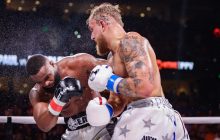 Зірка YouTube брутально нокаутував екс-чемпіона UFC у боксерському поєдинку (відео)