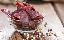 Как сделать сыровяленое мясо: полезные советы и 3 проверенных рецепта