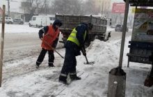 Мощный снегопад повлиял на расписание аэропорта Запорожья: рейсы отменяют и переносят