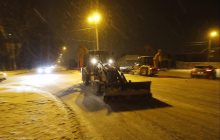 В Днепре из-за сильного снегопада на дорогах образовались пробки (фото, видео)
