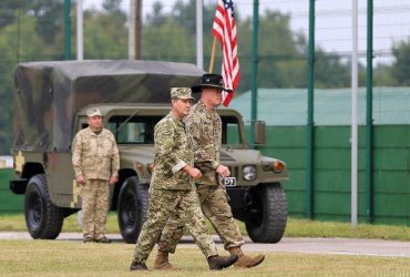 До біса Трампа і його угоду: американські добровольці різко розкритикували переговори США та РФ