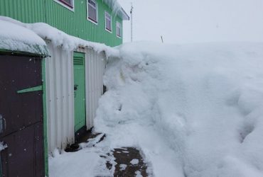 Возле станции Академик Вернадский зафиксировали рекордный уровень снега за 20 лет (фото)