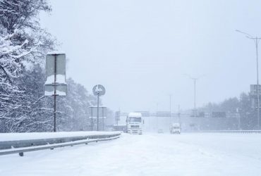Киев ограничивает въезд грузовиков из-за непогоды