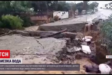 В Боливии из-за наводнения затоплены десятки домов