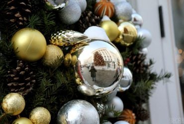 Як не зіпсувати ялинку в Рік Дракона: 3 заборонених іграшки, про які краще забути