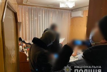 Заработали 1,2 миллиона евро: основатели частной клиники продавали детей иностранцам