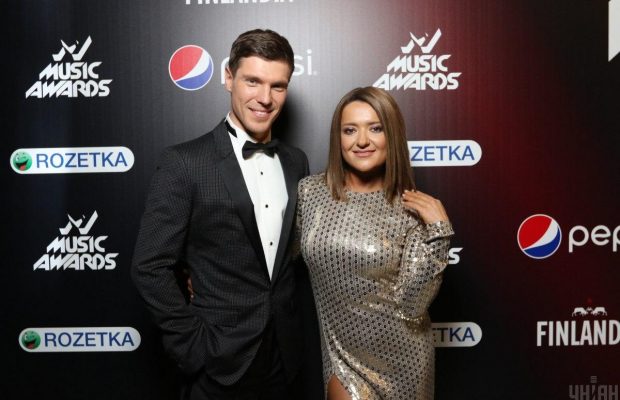 "Кидалася комп'ютерами": переможець "Танців з зірками" розповів про конфлікти з Наталією Могилевською