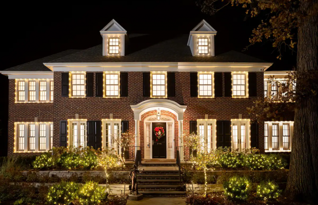 В США сдают в аренду легендарный дом семьи из фильма "Один дома" (фоторепортаж)