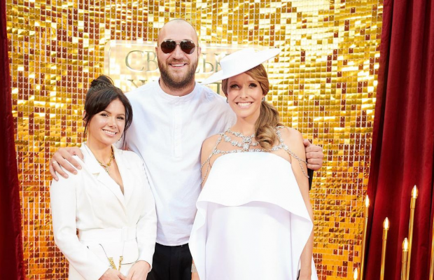 Дружина зірки "Квартал 95" показала нове обличчя після пластики: фото до і після