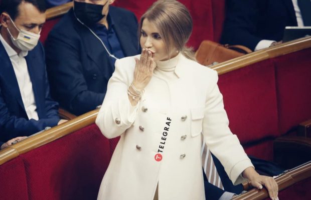 Юлія Тимошенко показалася в стильному образі і отримала масу компліментів