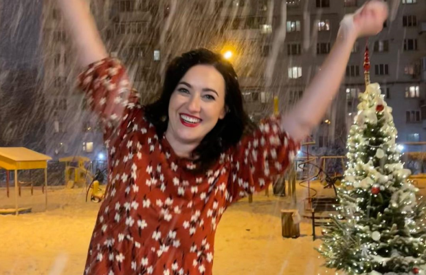 Зірка 1+1 похвалилася романтичним сюрпризом від таємного шанувальника (фото)