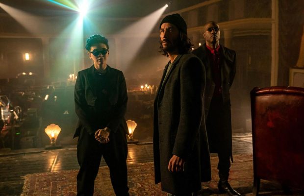 Что посмотреть на выходных: "Матрица: Воскрешение", "Не смотри вверх" и "Эмили в Париже"