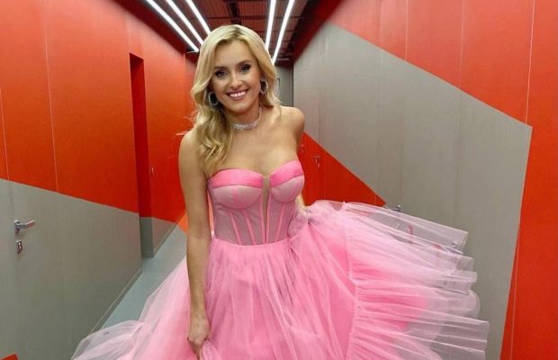 "Хочу ще": Ірина Федишин показала зимові розваги у купальнику (відео)