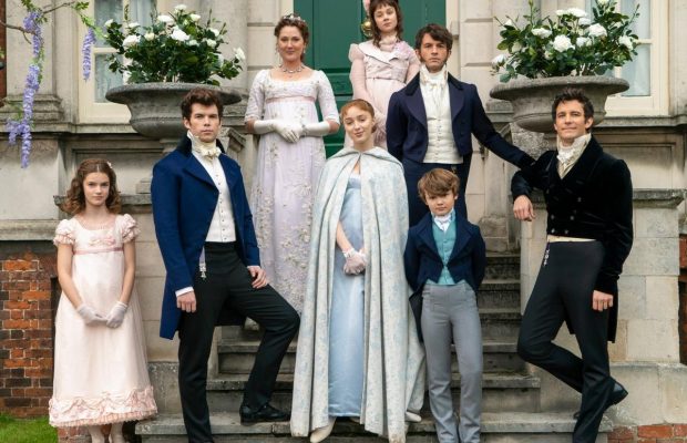 Netflix объявил дату премьеры второго сезона "Бриджертонов" и раскрыл детали сюжета