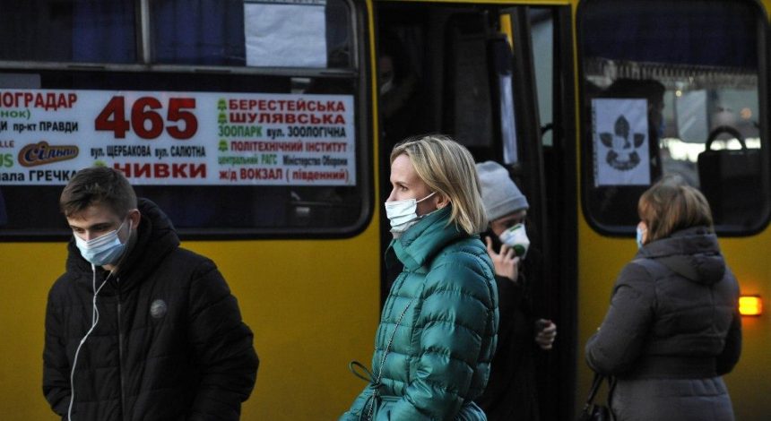 В Украине начали действовать новые правила карантина