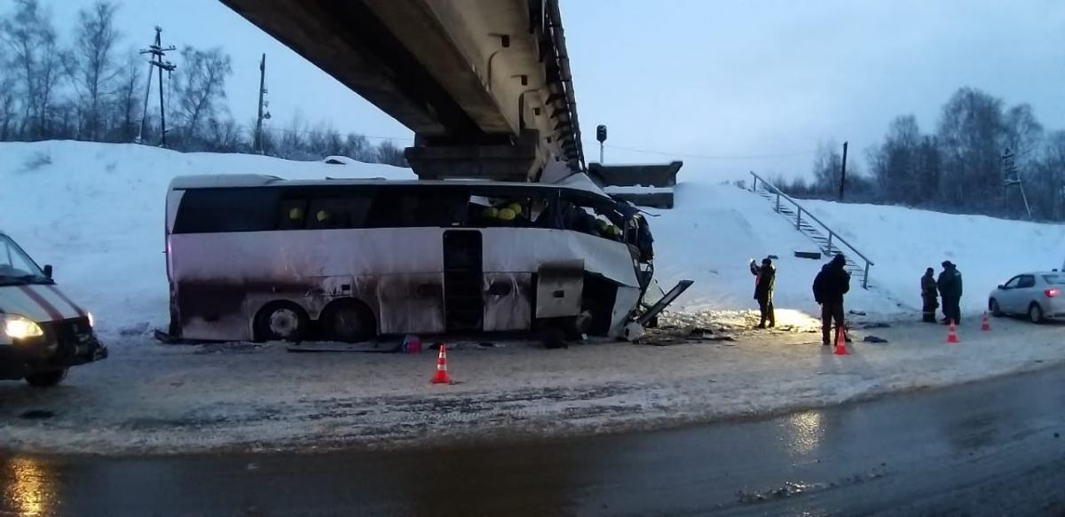 In Russia, a passenger bus had an accident, there are victims and many injured / photo 62.mvd.rf
